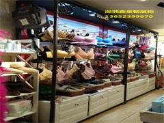 内衣店展柜08