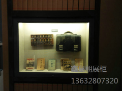 博物馆龛柜09
