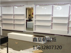 男女服装展柜012